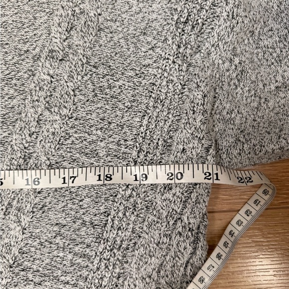 3/$30 - REITMANS Gray Cable Knit Sweater - Picture 5 of 5